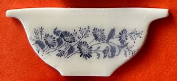 Pyrex Needle Minders