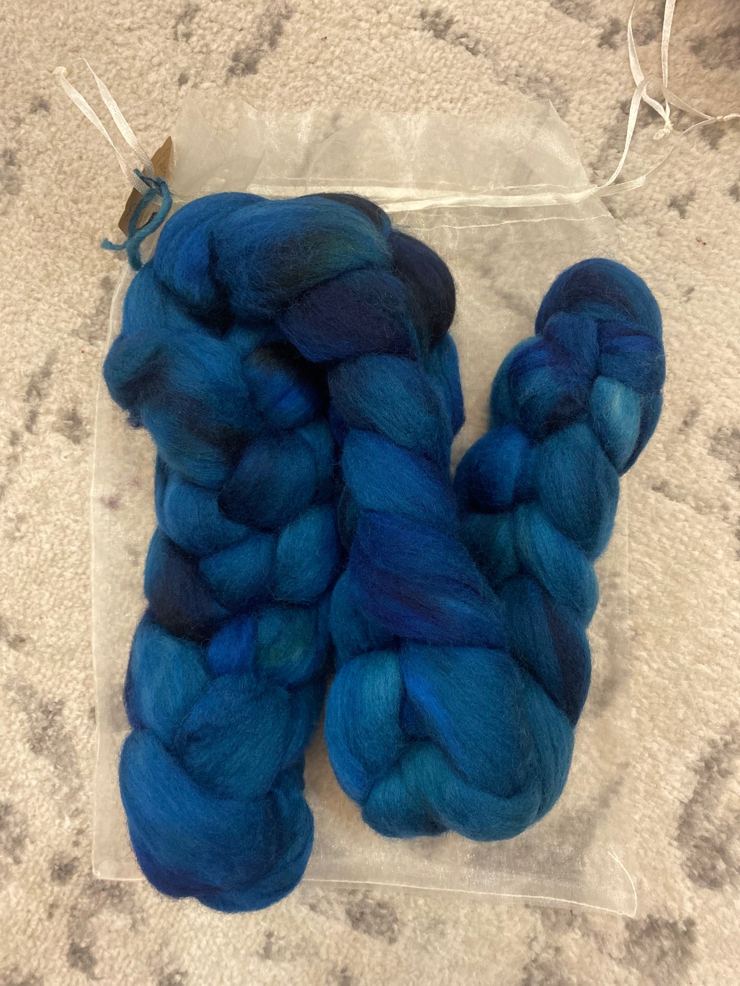 Hand Dyed Roving - 100% Wool - 4oz braid (NY)