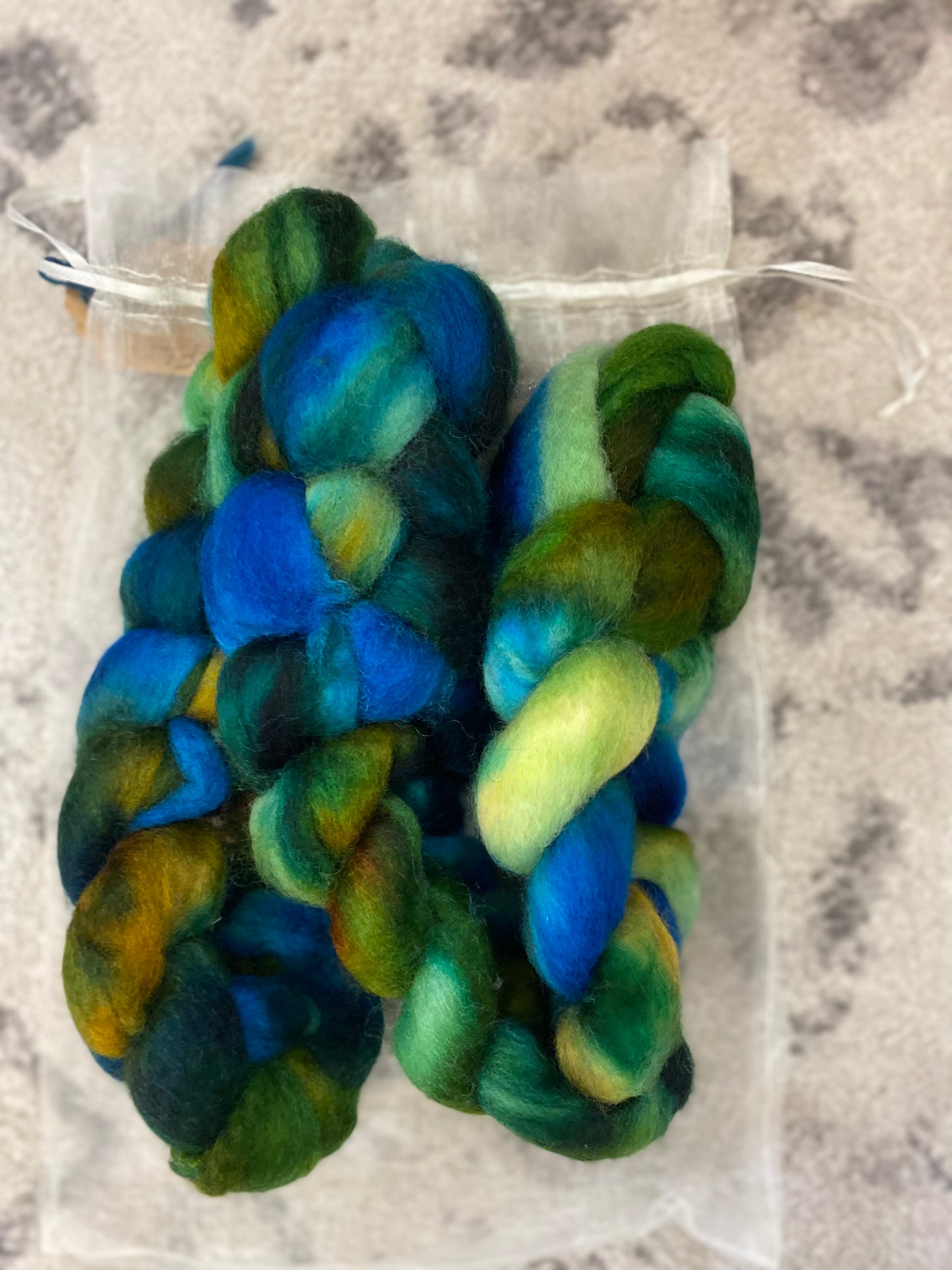 Hand Dyed Roving - 100% Wool - 4oz braid (NY)