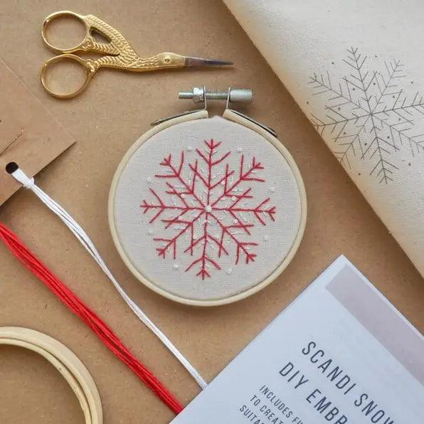 Mini Holiday Embroidery Kits