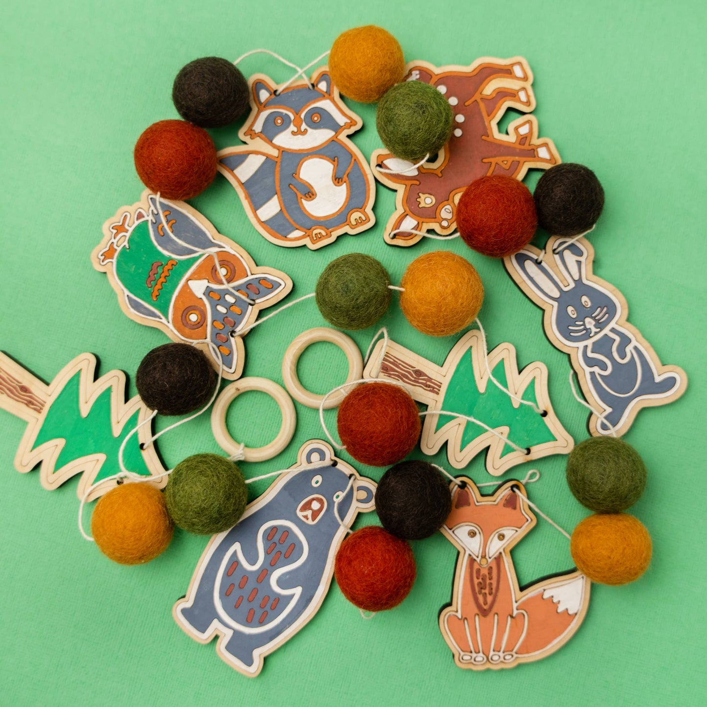 Woodsy Craft Co - Create Your Own Garland!
