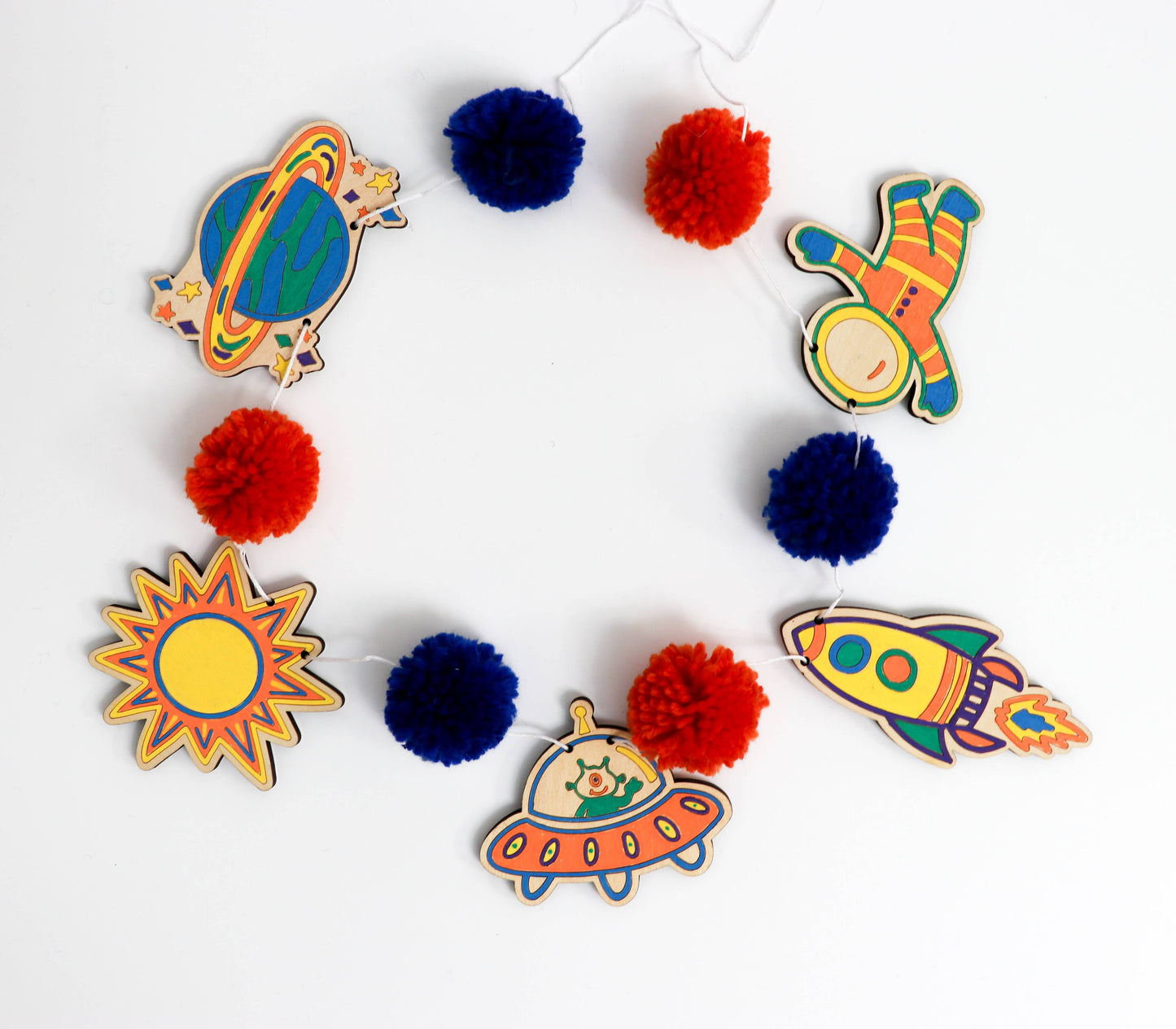 Woodsy Craft Co - Create Your Own Garland!