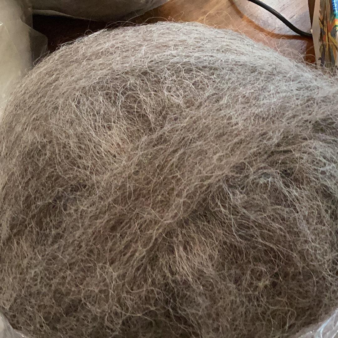 Wool Roving A Rabbit Lincoln Longwool Roving (NY) 4oz – Rabbit Row Yarns & Haberdashery