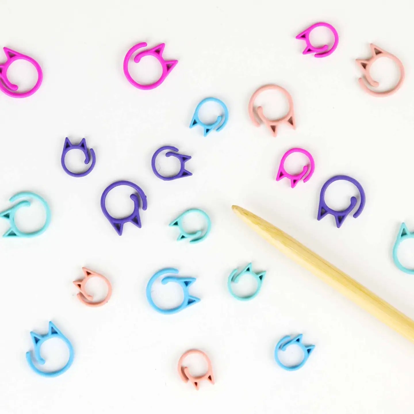 Cat Clips - Rainbow Stitch Markers